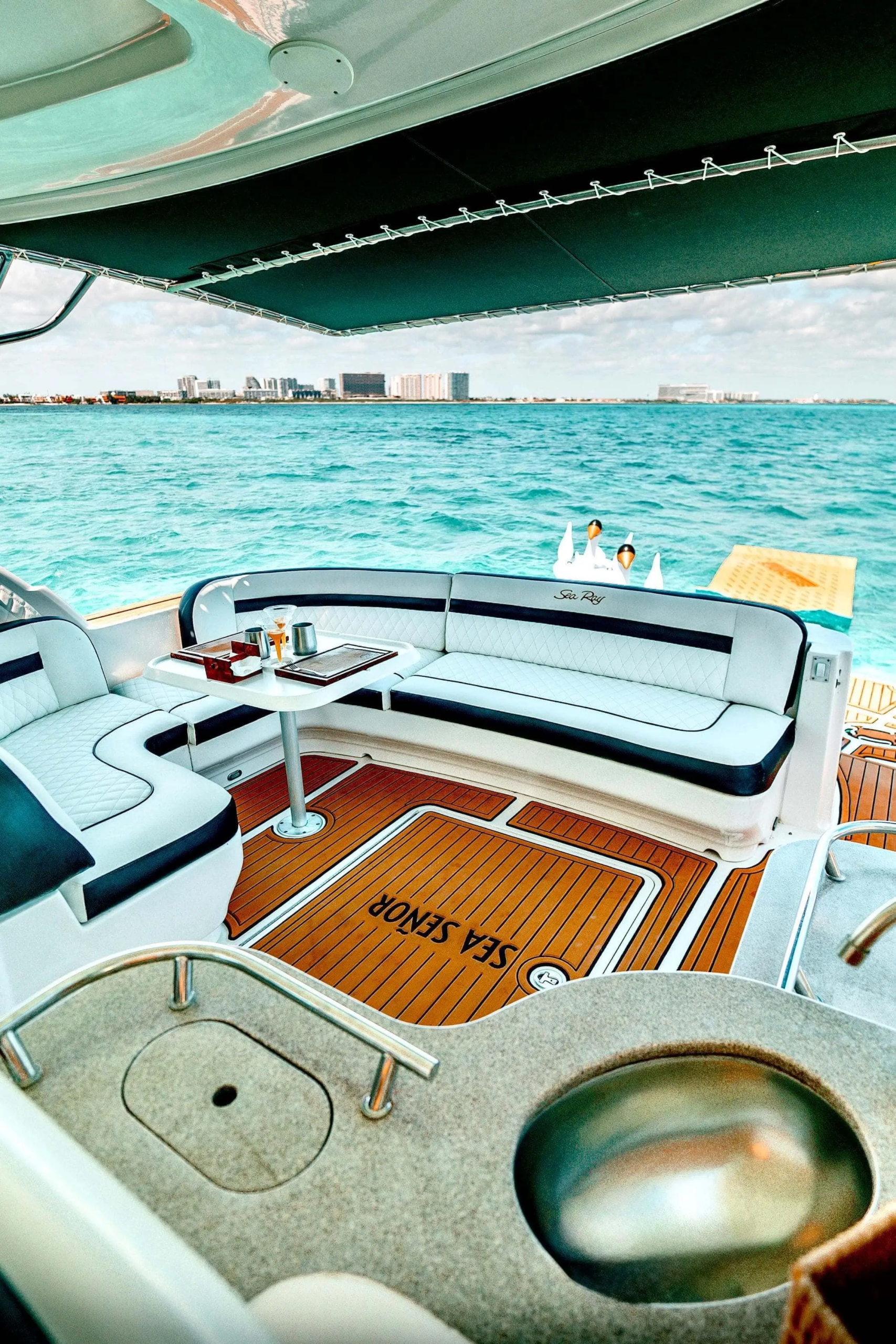boat rentals cancun 13