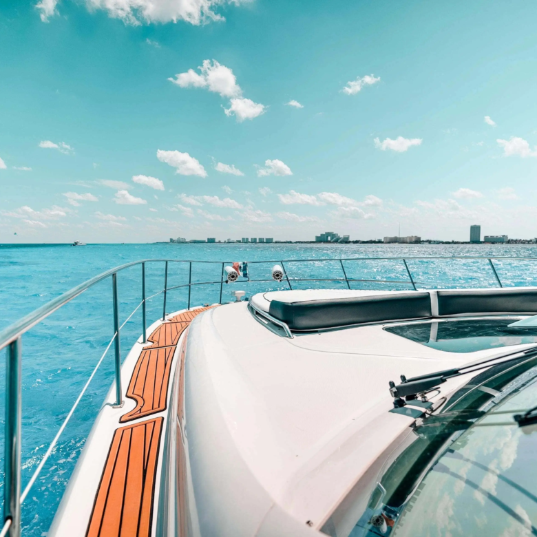 boat rentals cancun 18