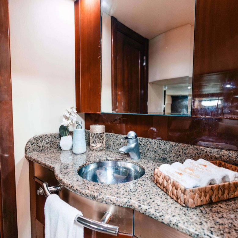 boat rentals cancun 28