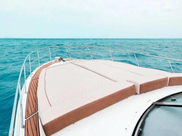 yacht trip cancun 14