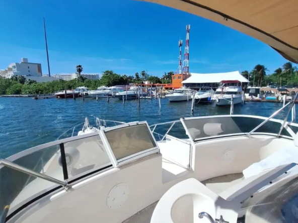 yacht tours in cancun 1