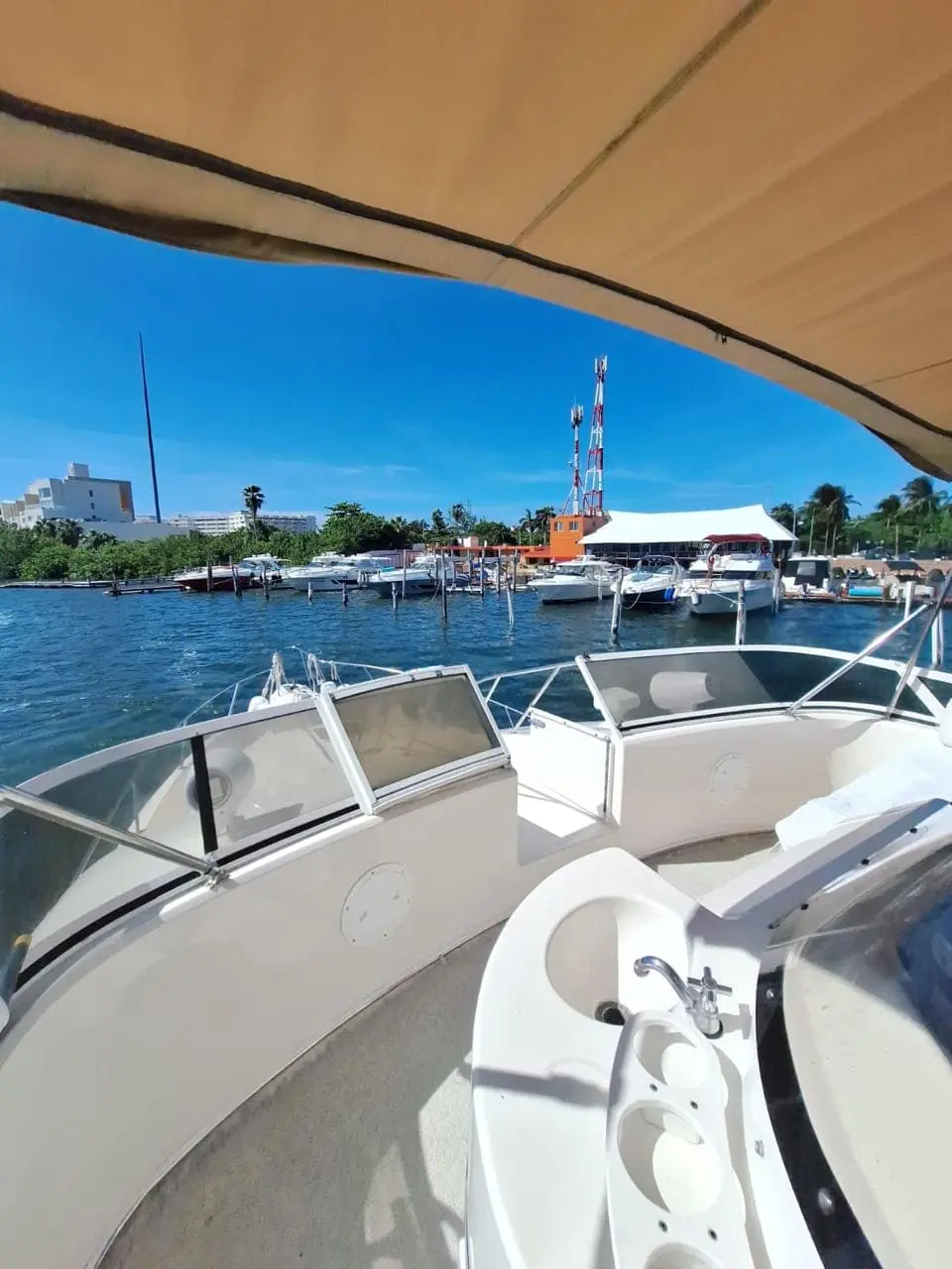 yacht tours in cancun 1