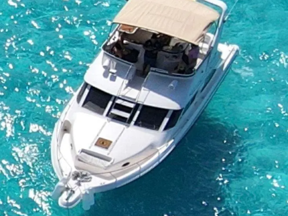yacht tours in cancun 14