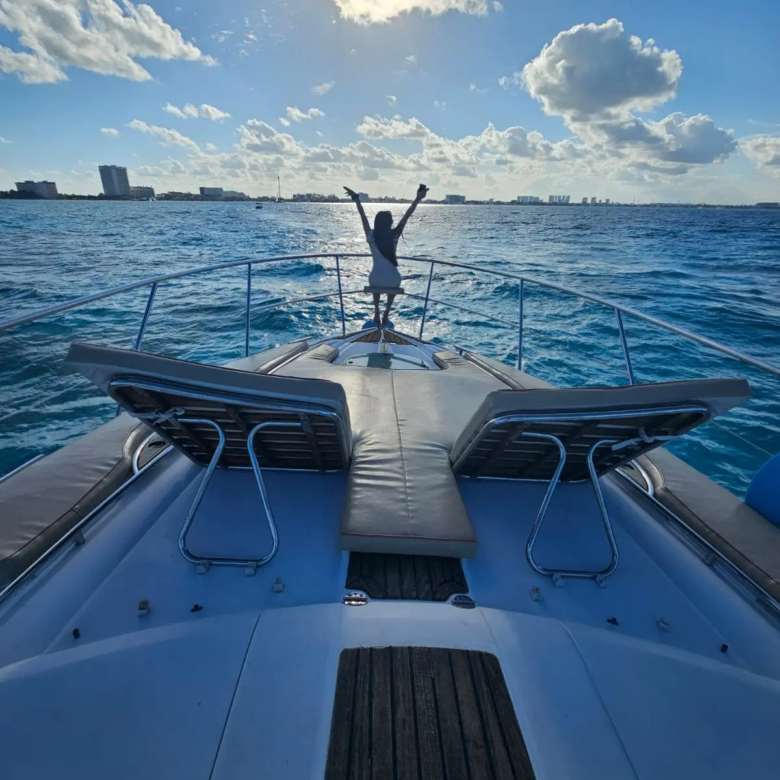 renta de barcos en cancun 21