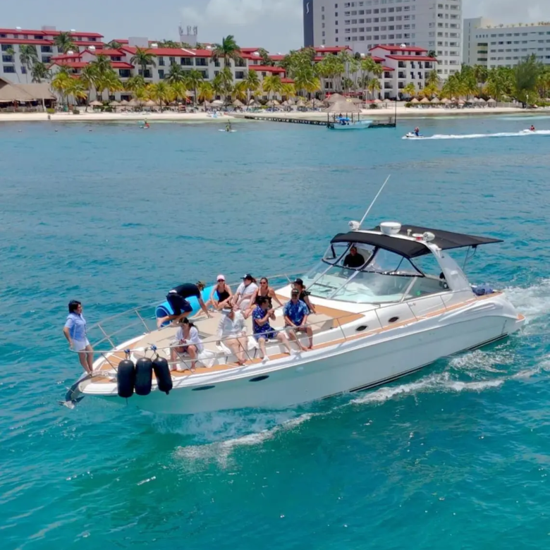 cancun 126 yacht rental