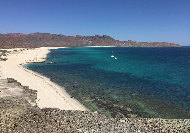 Candeleros Beach - Espiritu Santo Island