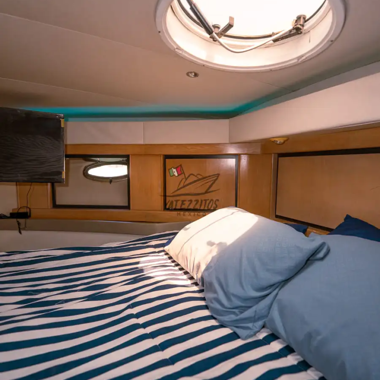yachts in mazatlan rent 9