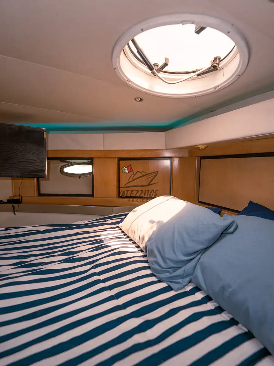 yachts in mazatlan rent 9