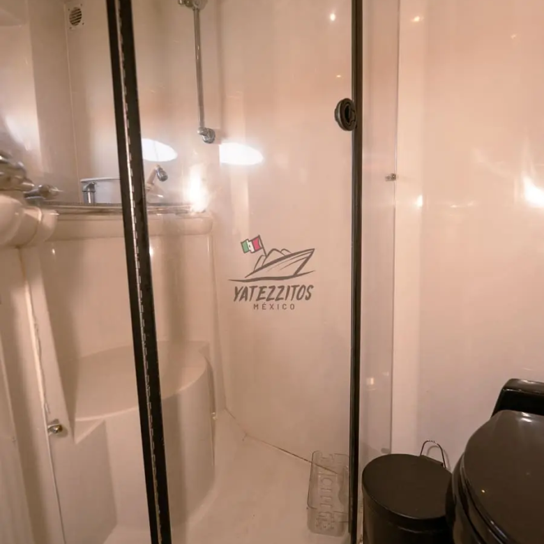 yachts in mazatlan rent 10