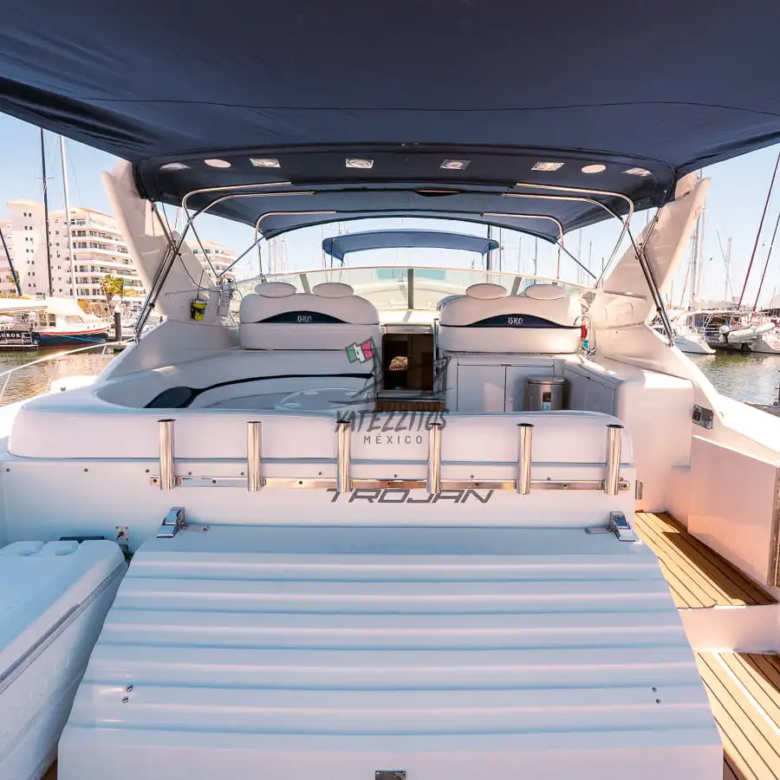 yachts in mazatlan rent 17
