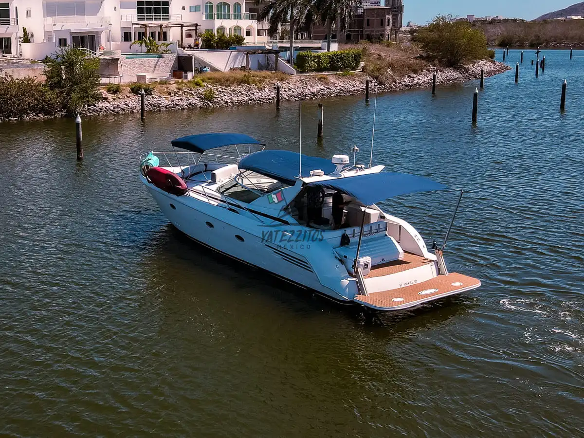 yachts in mazatlan rent 25