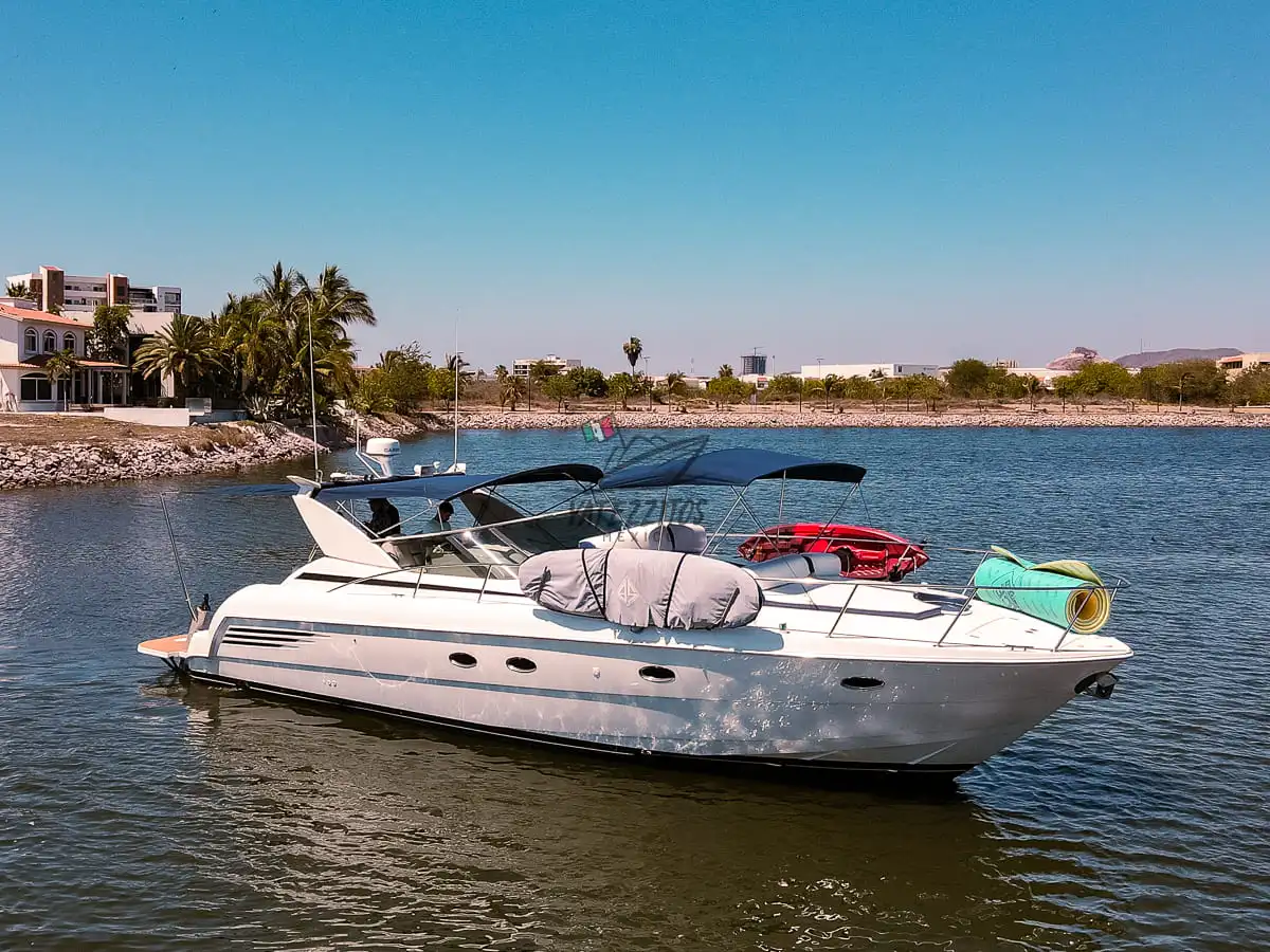 yachts in mazatlan rent 28
