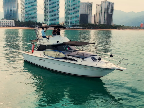 Renta de Barcos en Puerto Vallarta - Yate Aymar - Yatezzitos - 005