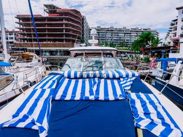 Paseo en yate Puerto Vallarta – Suacata 42ft - 003