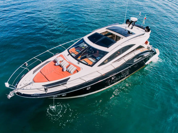 Renta de Yate en Vallarta Precio: Vive el Lujo con el Yate Ziba - 005