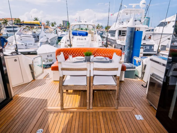 Renta de Yate en Vallarta Precio: Vive el Lujo con el Yate Ziba - 001