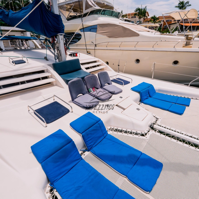 Catamaran Tour Puerto Vallarta – Michelle 48″ 0005