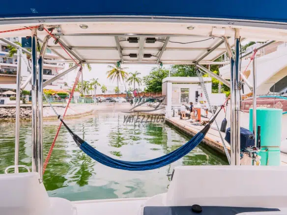 Catamaran Tour Puerto Vallarta – Michelle 48″ 0002