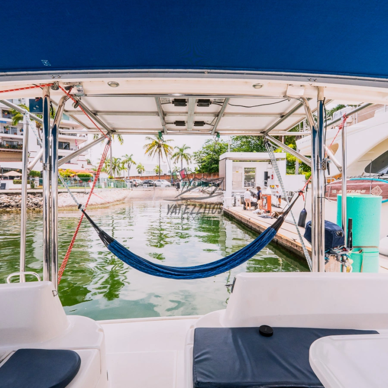 Catamaran Tour Puerto Vallarta – Michelle 48″ 0002