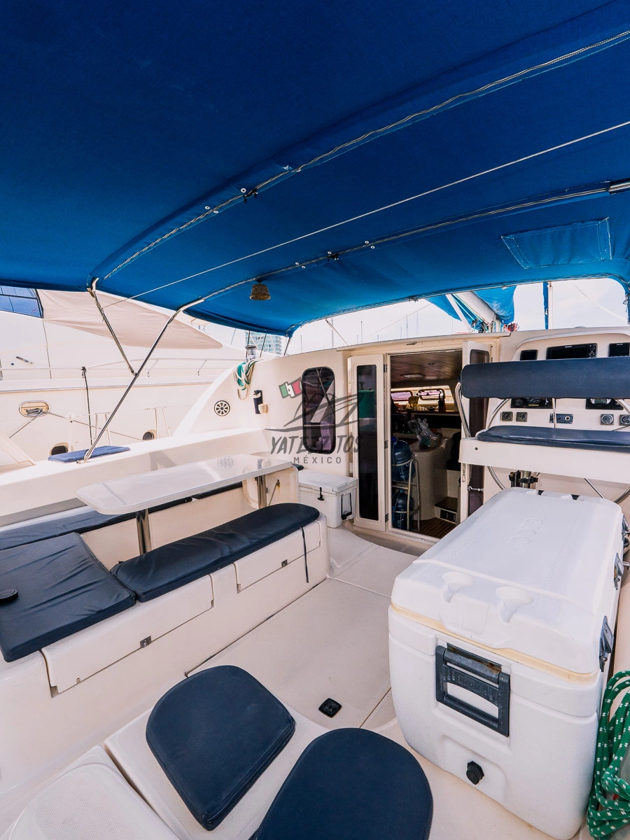 Catamaran Tour Puerto Vallarta – Michelle 48″ 0017