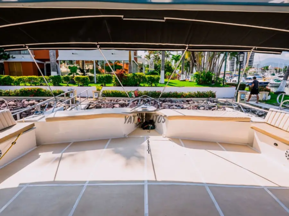 Renta de catamarán en Puerto Vallarta desde $22,800 - 001