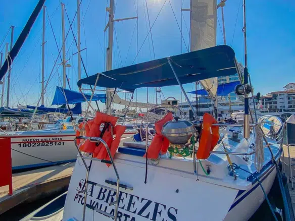 Veleros Vallarta – Velero Sea Breezes Custom 41ft 005