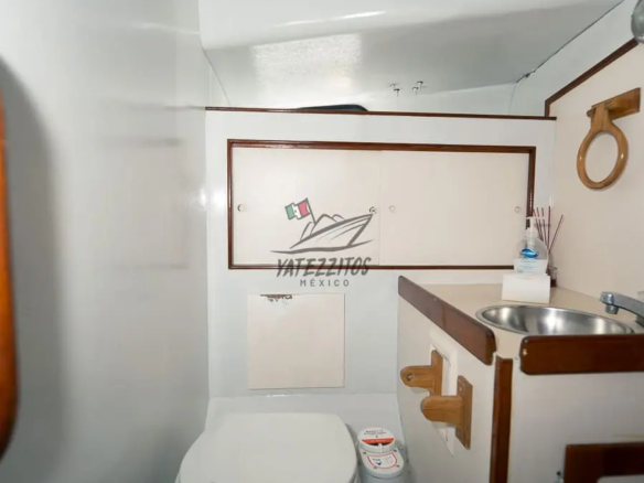 Veleros en Puerto Vallarta – Macarena 38ft - 005