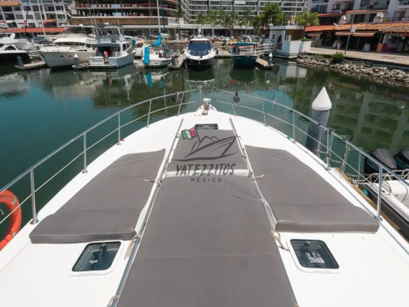 Rent and boat Puerto Vallarta | Ándale Sea Ray 50ft - 0002
