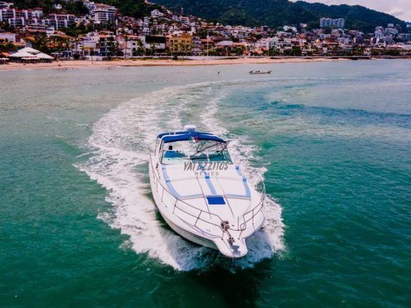 Boat Rental Puerto Vallarta – Delta Sea Ray 42″ 001