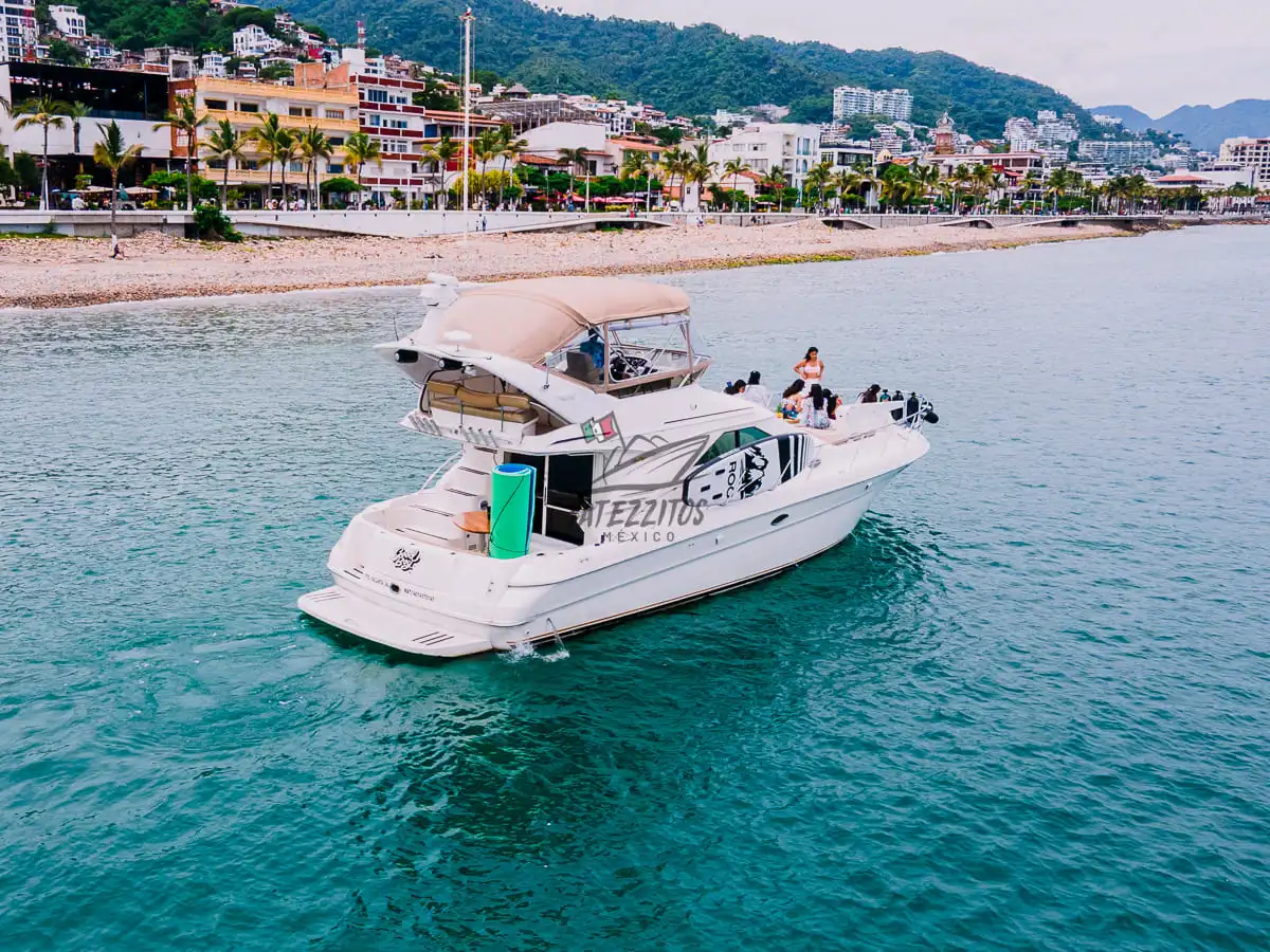 Renta de barco en Puerto Vallarta: Yate Good Boy de lujo - 007