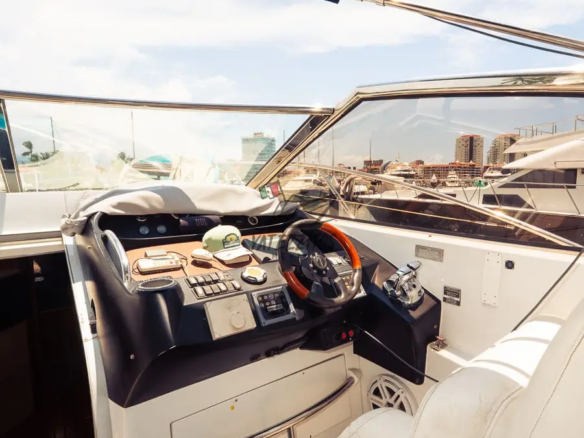 Renta de Yates Puerto Vallarta – Yate Insignia Sunseeker 46ft - 016