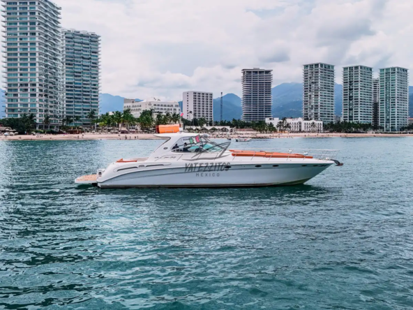 Yacht rental Vallarta – Mr. Lucky Sundancer - 0019