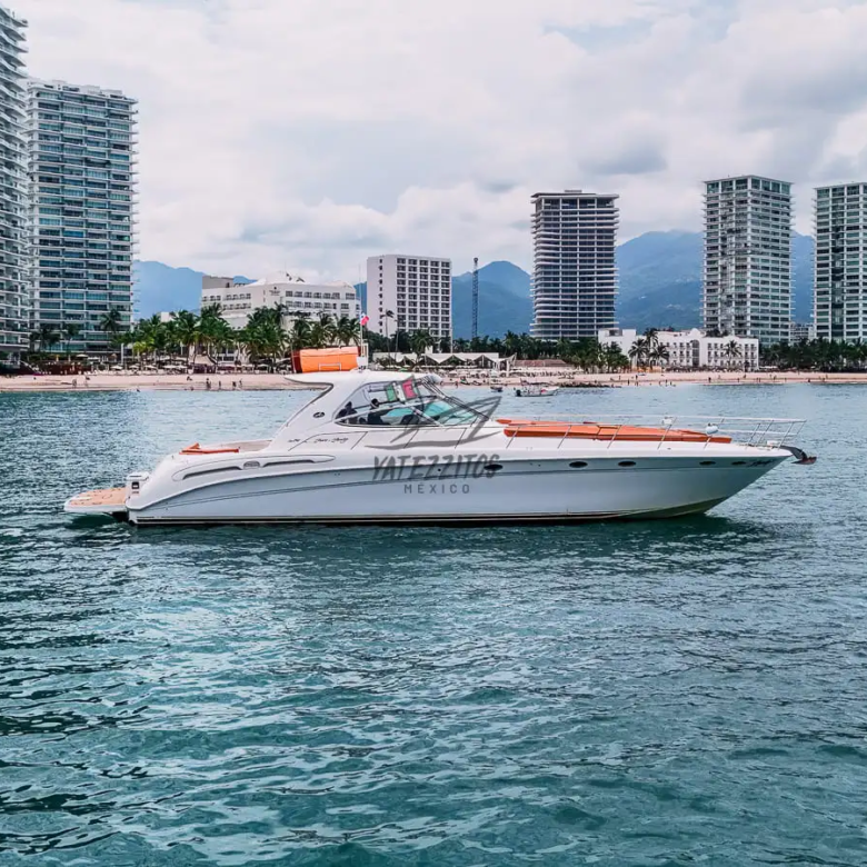 Yacht rental Vallarta – Mr. Lucky Sundancer - 0019