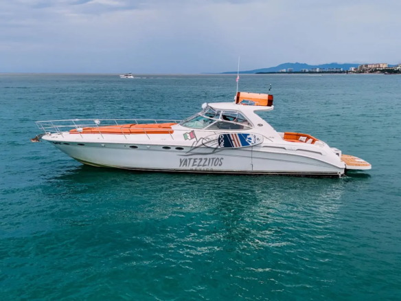 Yacht rental Vallarta – Mr. Lucky Sundancer - 0021