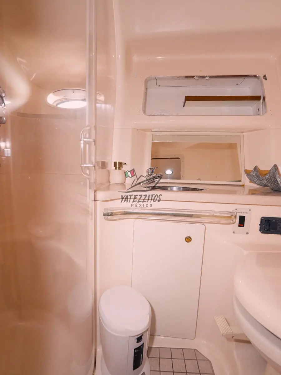 Yacht rental Vallarta – Mr. Lucky Sundancer - 0018
