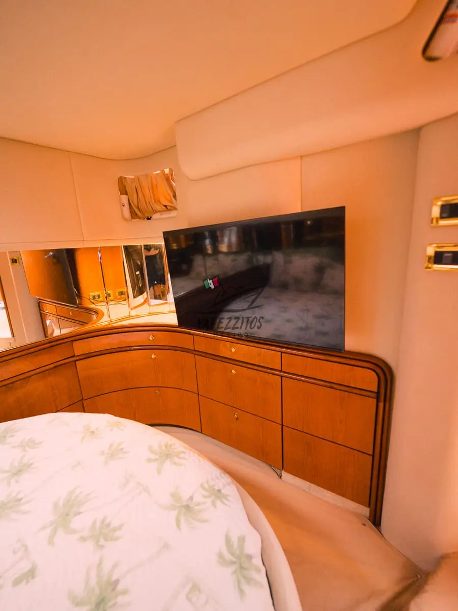 Yacht rental Vallarta – Mr. Lucky Sundancer - 0012