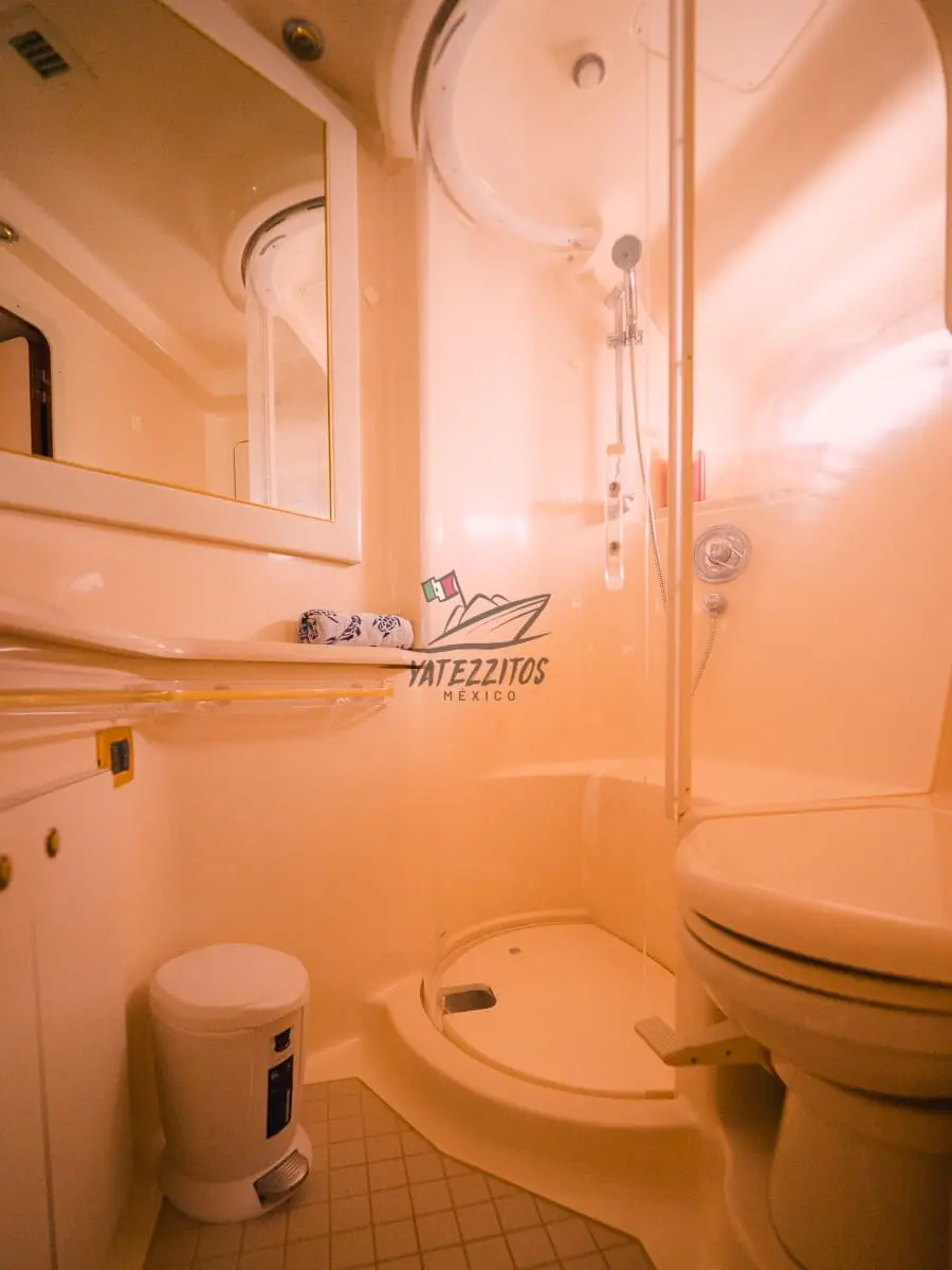 Yacht rental Vallarta – Mr. Lucky Sundancer - 0022