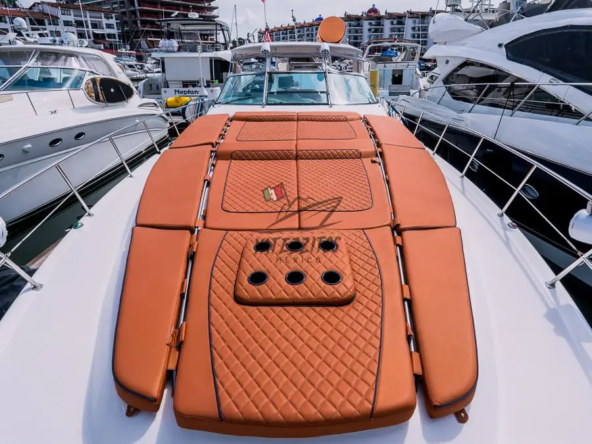 Yacht rental Vallarta – Mr. Lucky Sundancer - 0002