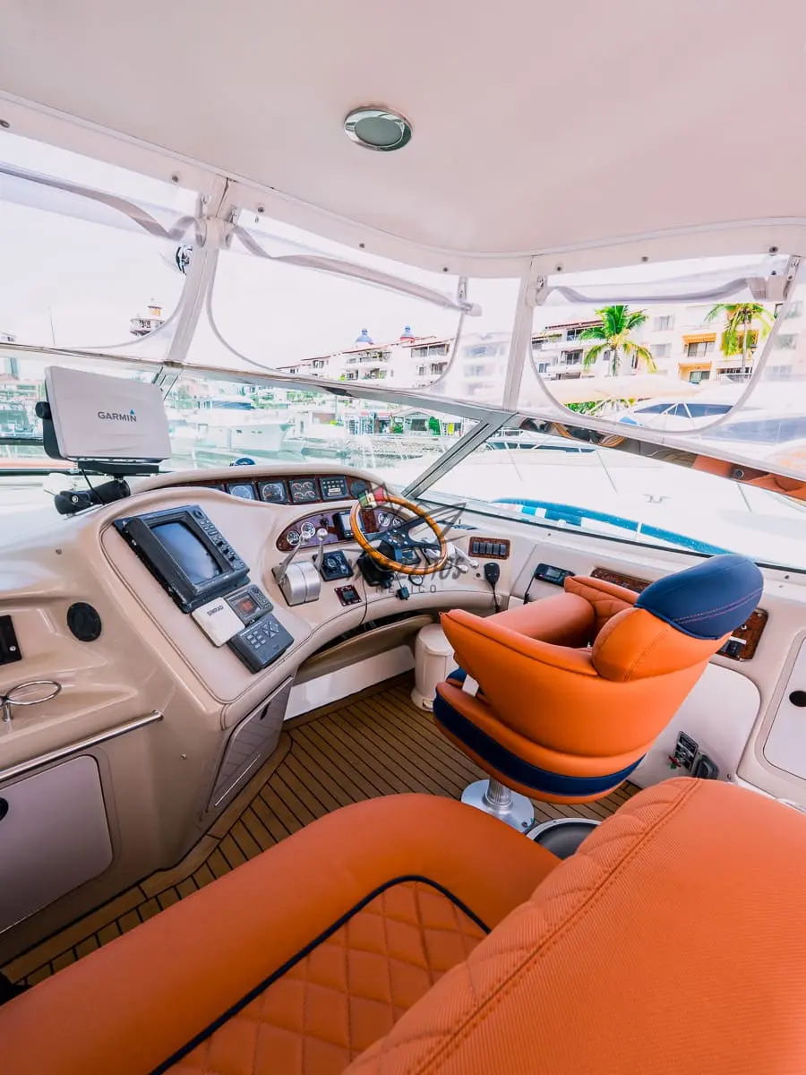 Yacht rental Vallarta – Mr. Lucky Sundancer - 0010