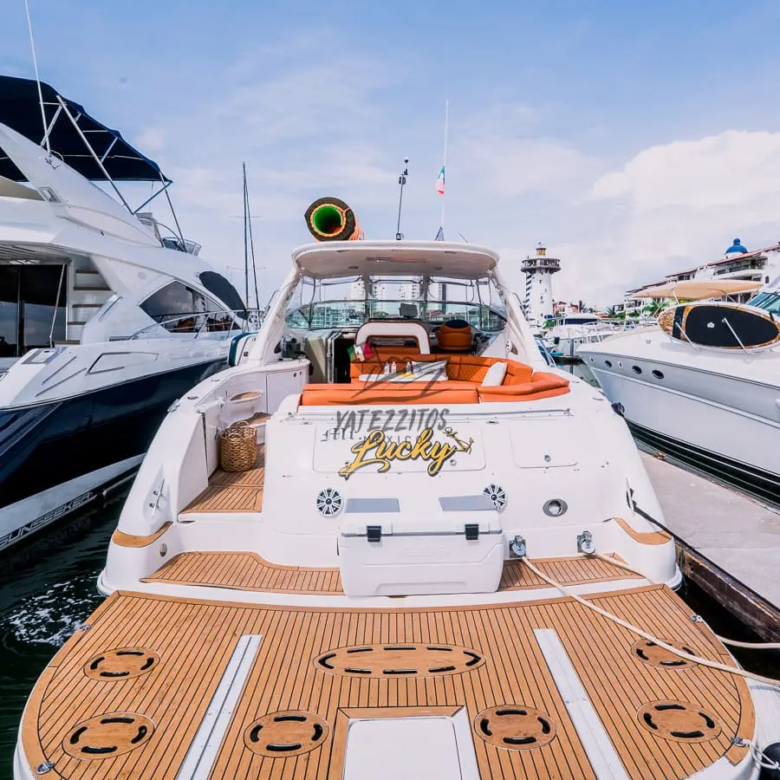 Yacht rental Vallarta – Mr. Lucky Sundancer - 0001