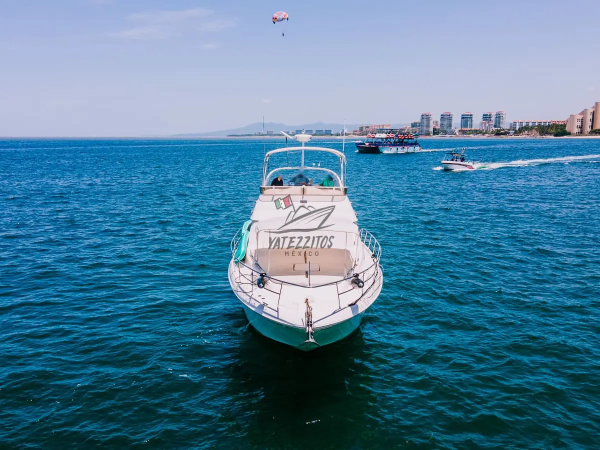 Yacht Rental Puerto Vallarta – Praiano Sea Ray 42″ - 006