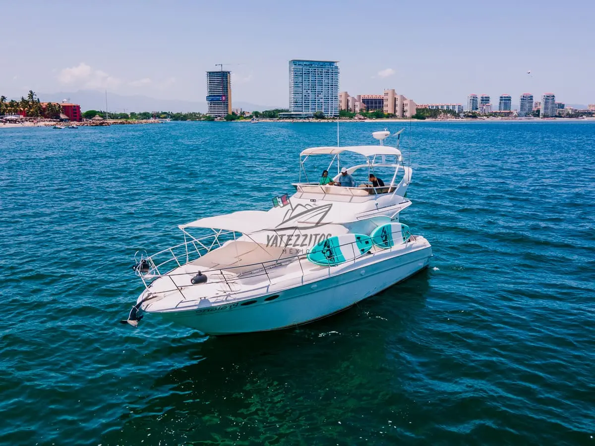 Yacht Rental Puerto Vallarta – Praiano Sea Ray 42″ - 012