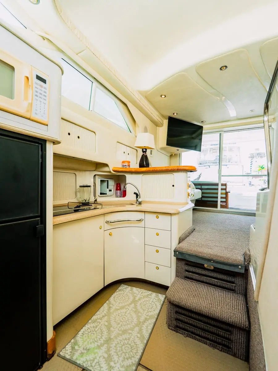 Yacht Rental Puerto Vallarta – Praiano Sea Ray 42″ - 009