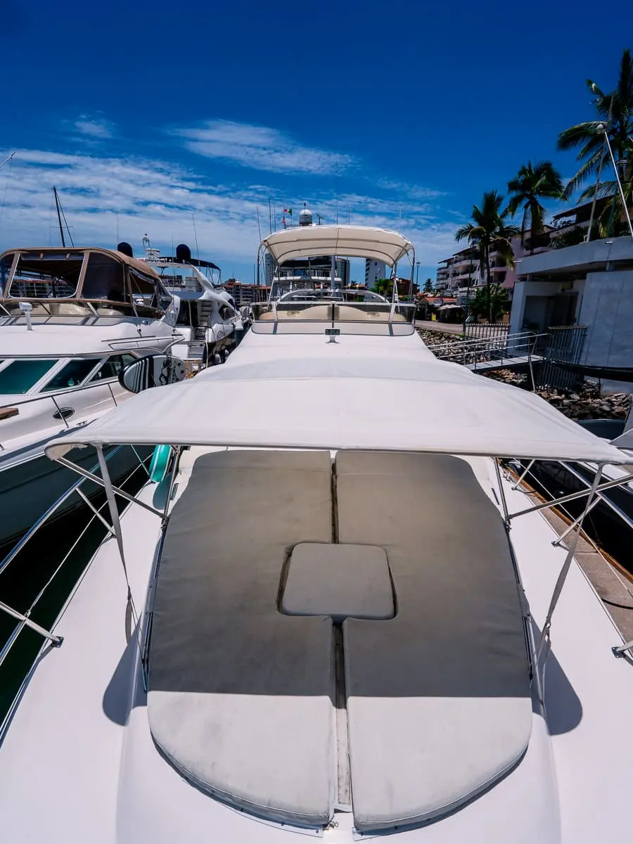 Yacht Rental Puerto Vallarta – Praiano Sea Ray 42″ - 001
