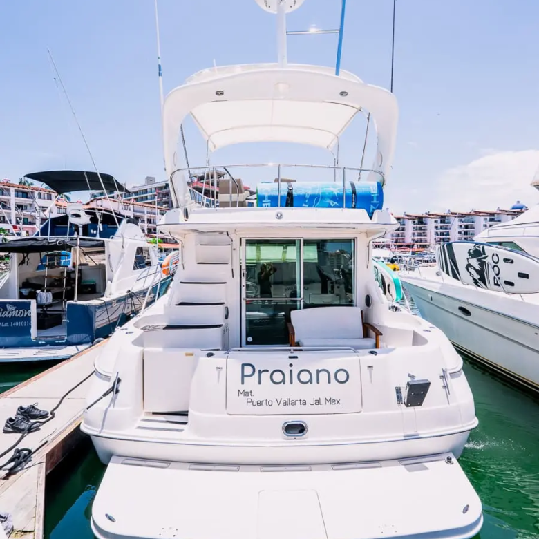 Yacht Rental Puerto Vallarta – Praiano Sea Ray 42″ - 003