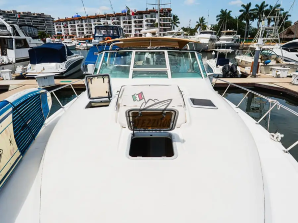 Yates en Renta Puerto Vallarta – Tiara 42ft - 004