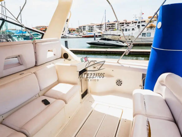 Yates en Renta Puerto Vallarta – Tiara 42ft - 005