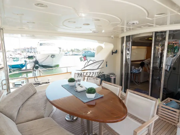 Puerto Vallarta Yacht Charters - Viva La Vie 85" - 03