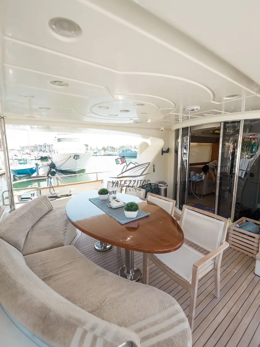 Puerto Vallarta Yacht Charters - Viva La Vie 85" - 03