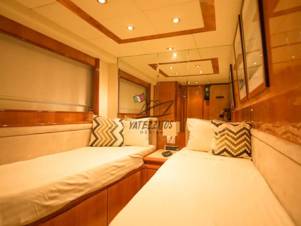 Puerto Vallarta Yacht Charters - Viva La Vie 85" - 06